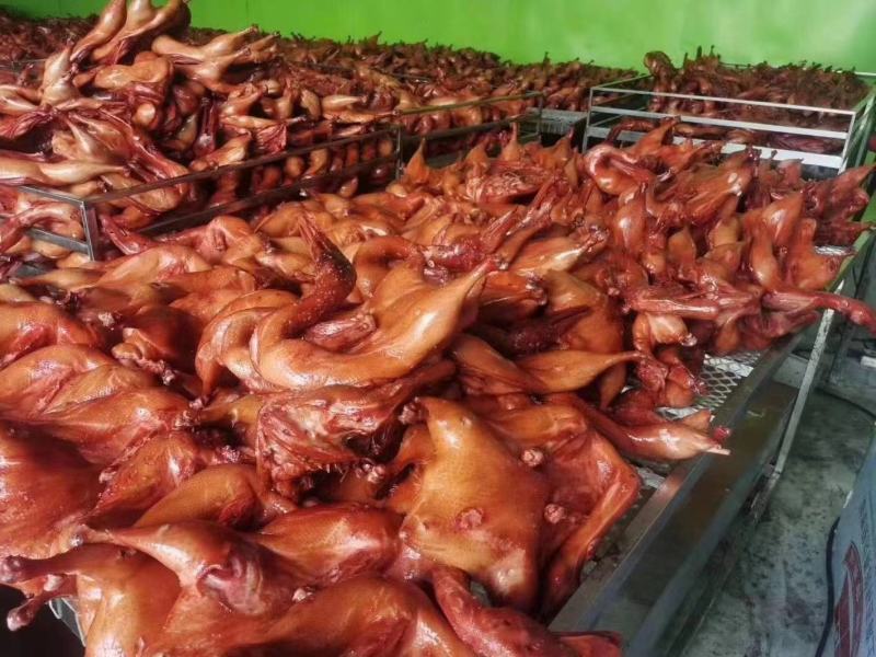 卤制彭州板鸭厂家自产自销手续齐全可以进商超展会