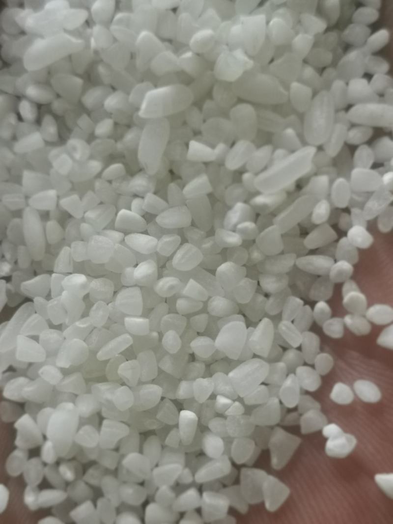 德宏特有高原地区大米，红米，糯米