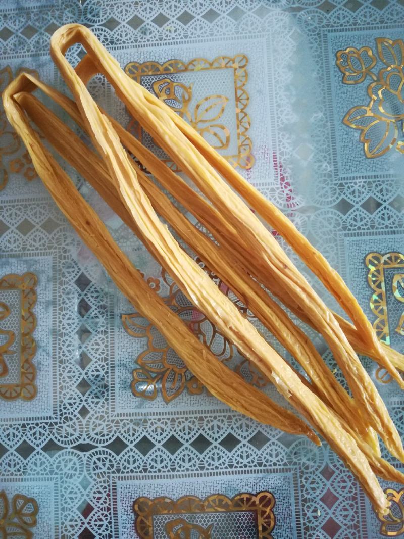 纯正腐竹，无任何添加剂，用凉水浸泡