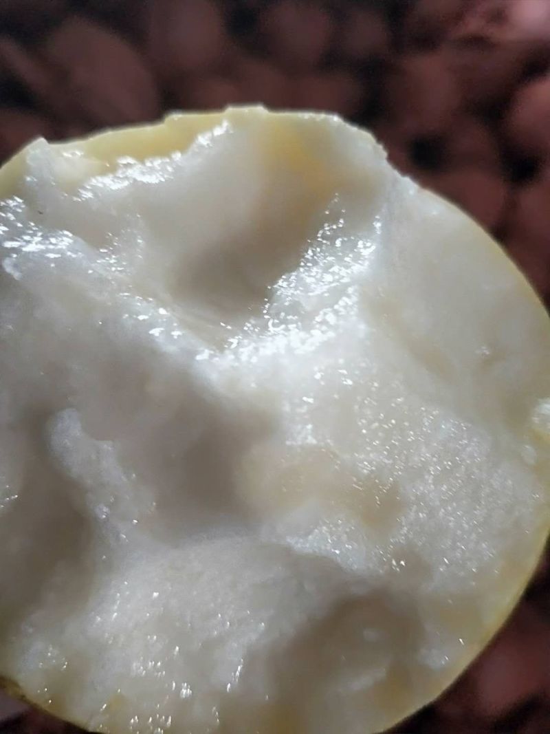 雪花梨80起步纸袋有货欢迎各位老板来采购和实地考察