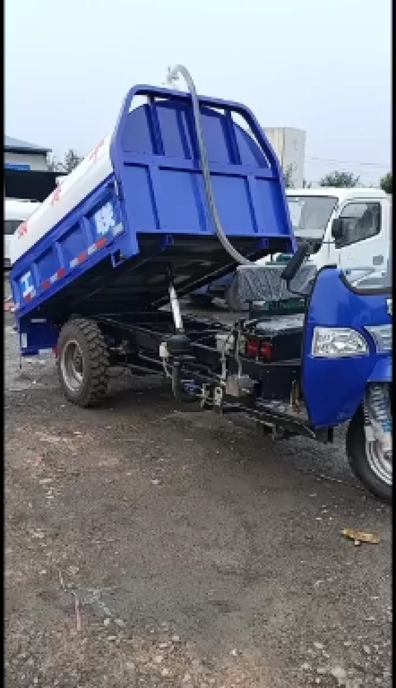 吸粪车，三轮吸粪车，吸粪车厂家，那里有吸粪车
