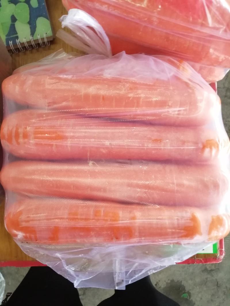 精品红萝卜，一手货源，常年供应，保质保量！