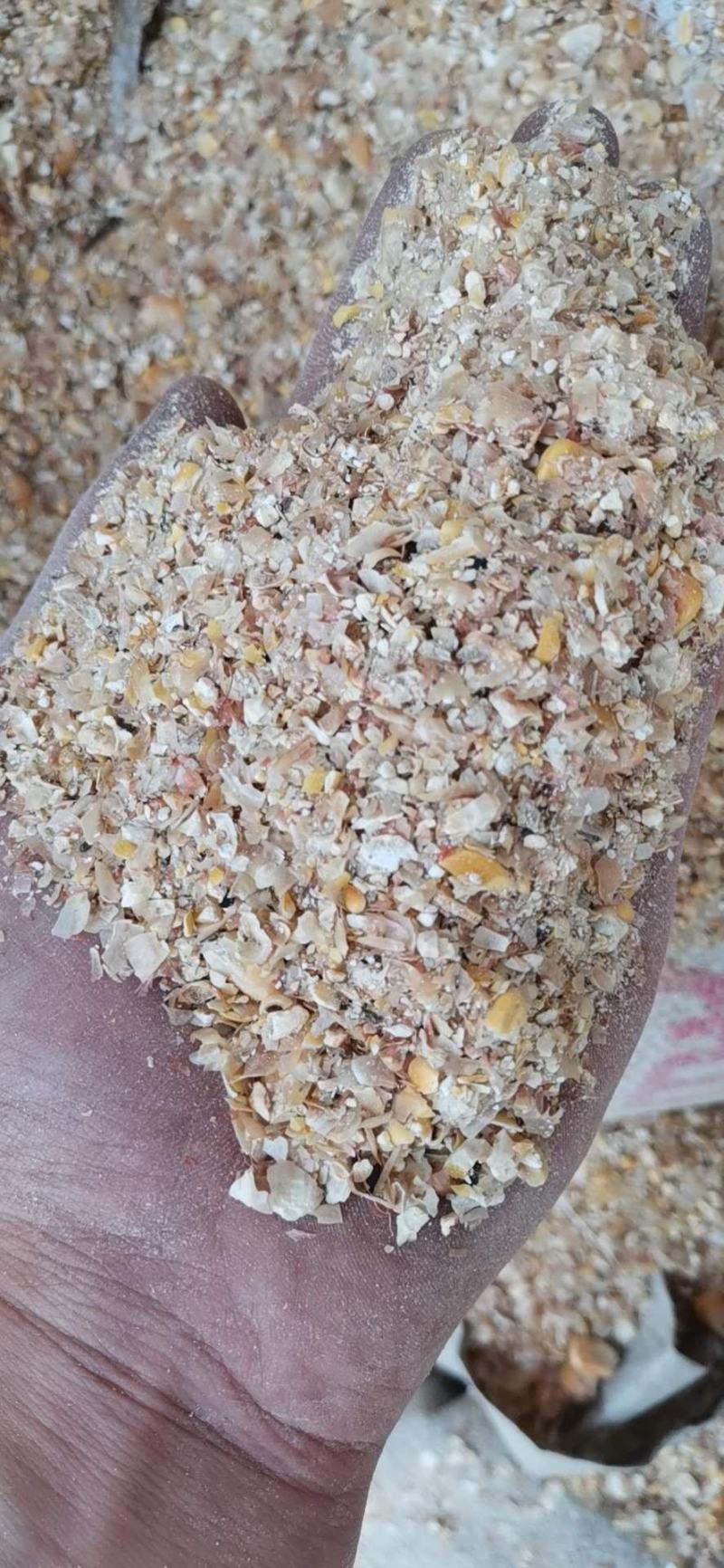 常年供应碎玉米碎小麦下脚料。适合各种鸡鸭牛羊鹅养殖。