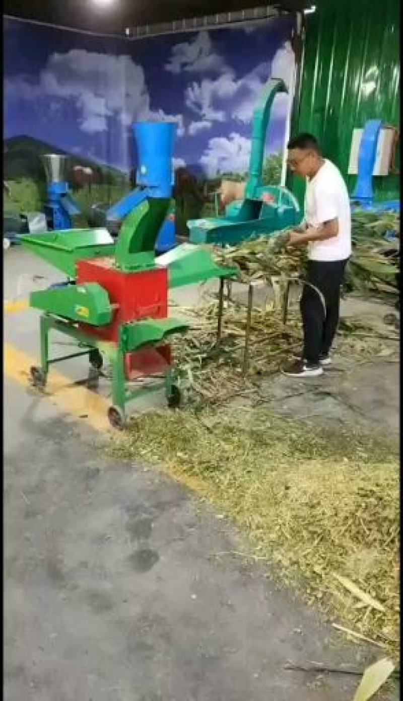 免邮费，铡草揉丝粉碎一体机厂家直销售后保障
