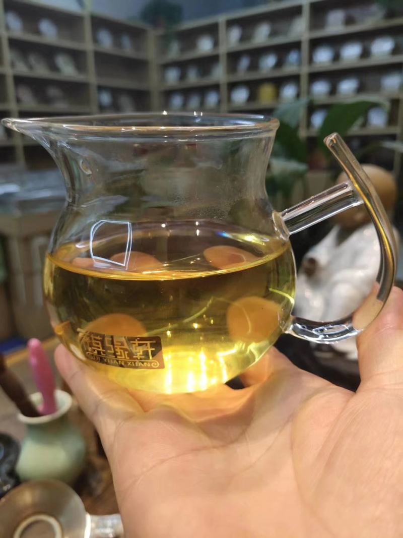 昔归古树茶普洱生茶250克金叶砖入口香甜苦涩轻