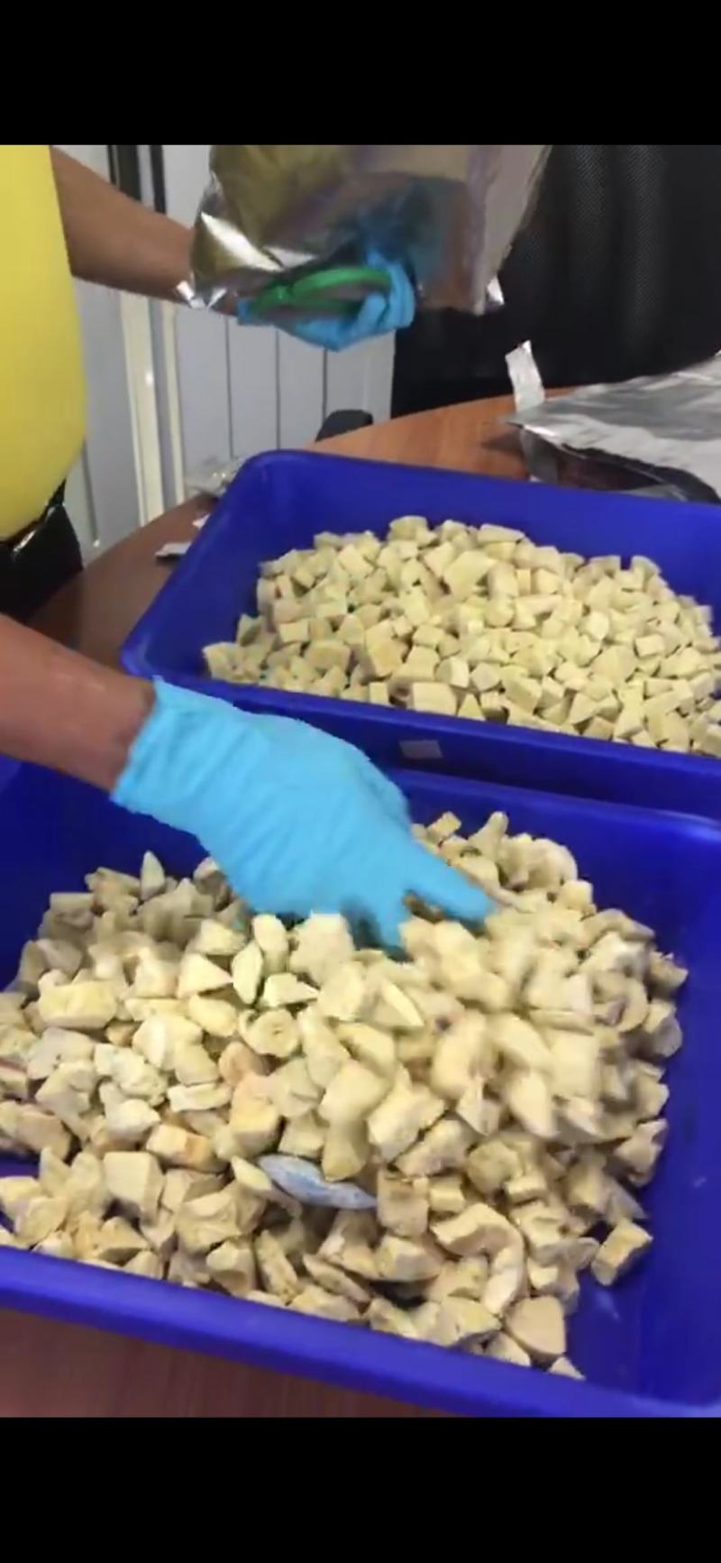 榴莲干，泰国金枕头榴莲干原块，纯粉，各种等级