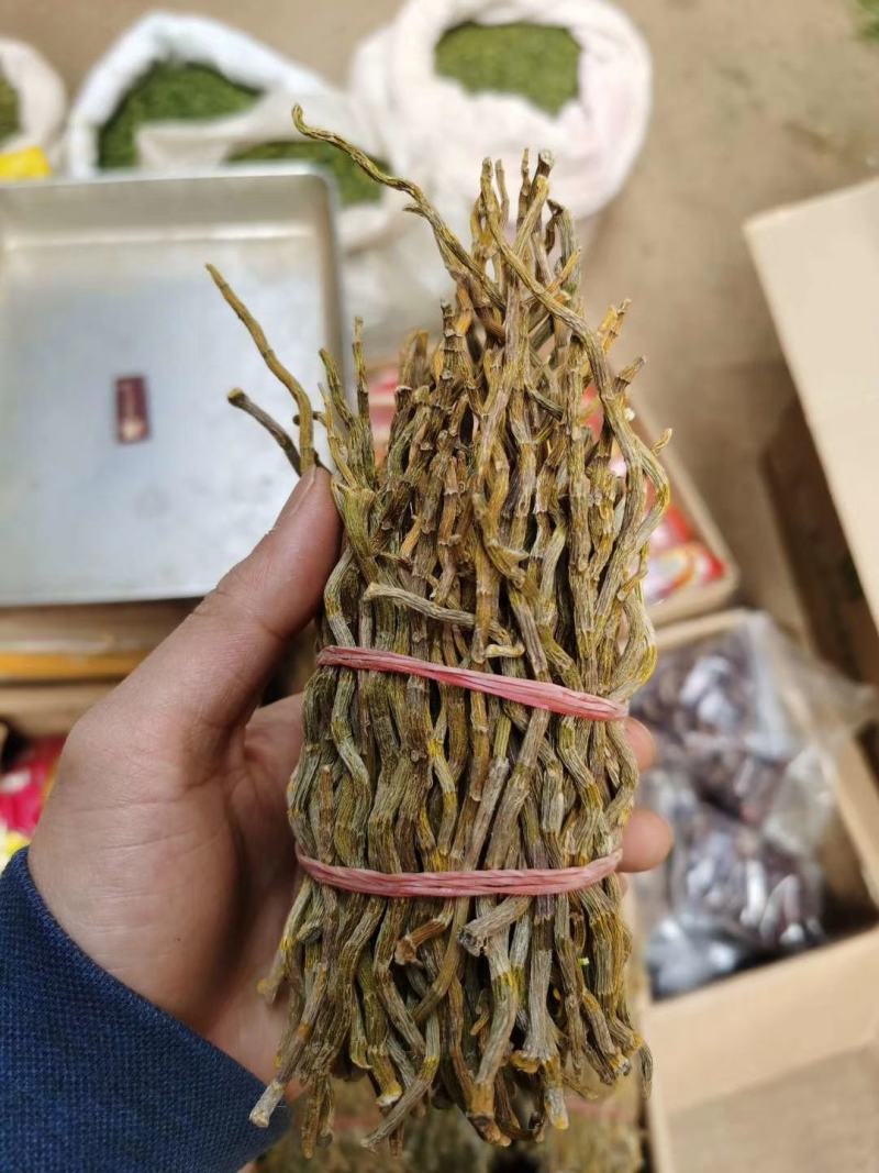 铁皮石斛干条金条寸条各类精品云南铁皮石斛干条可带磨粉