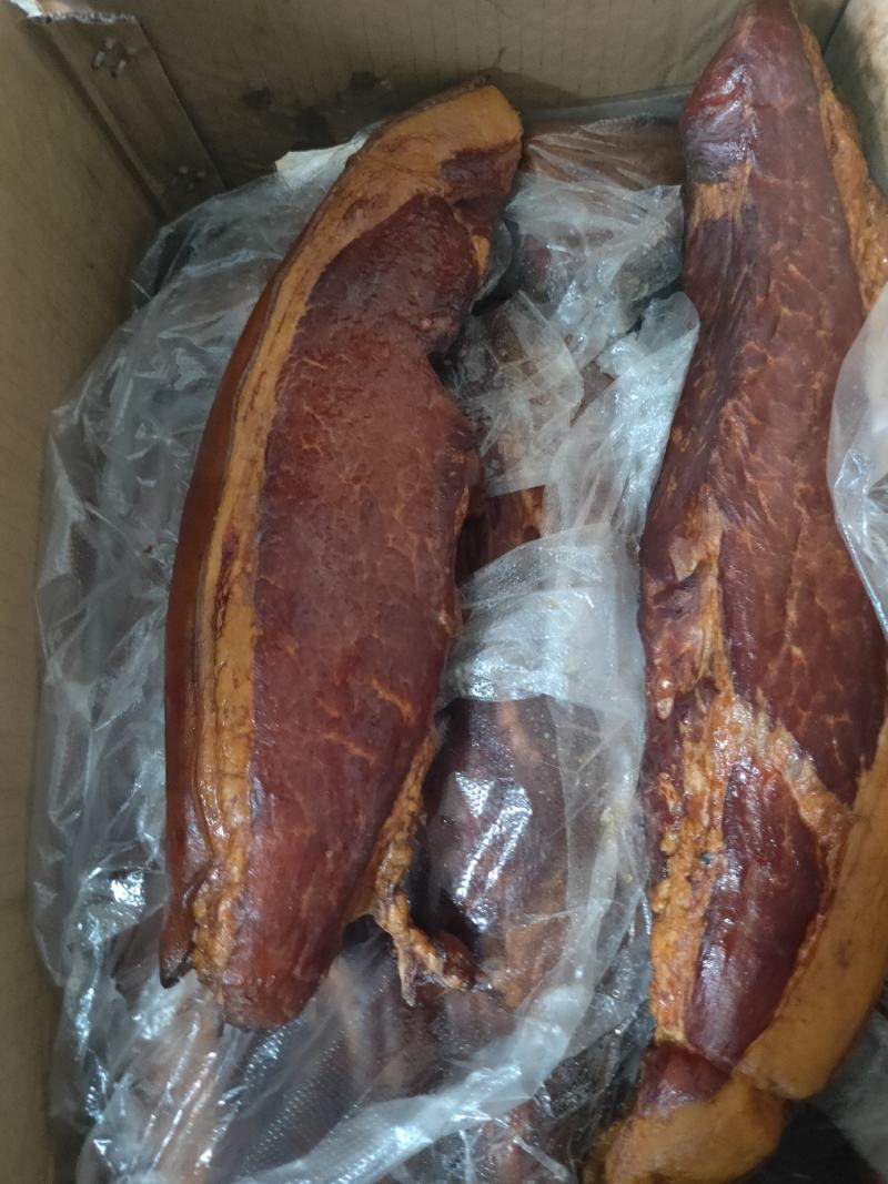【火爆】二刀腊肉带骨腊肉成都库房大量现货，价格便宜