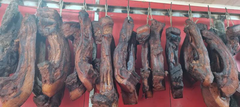 【火爆】二刀腊肉带骨腊肉成都库房大量现货，价格便宜
