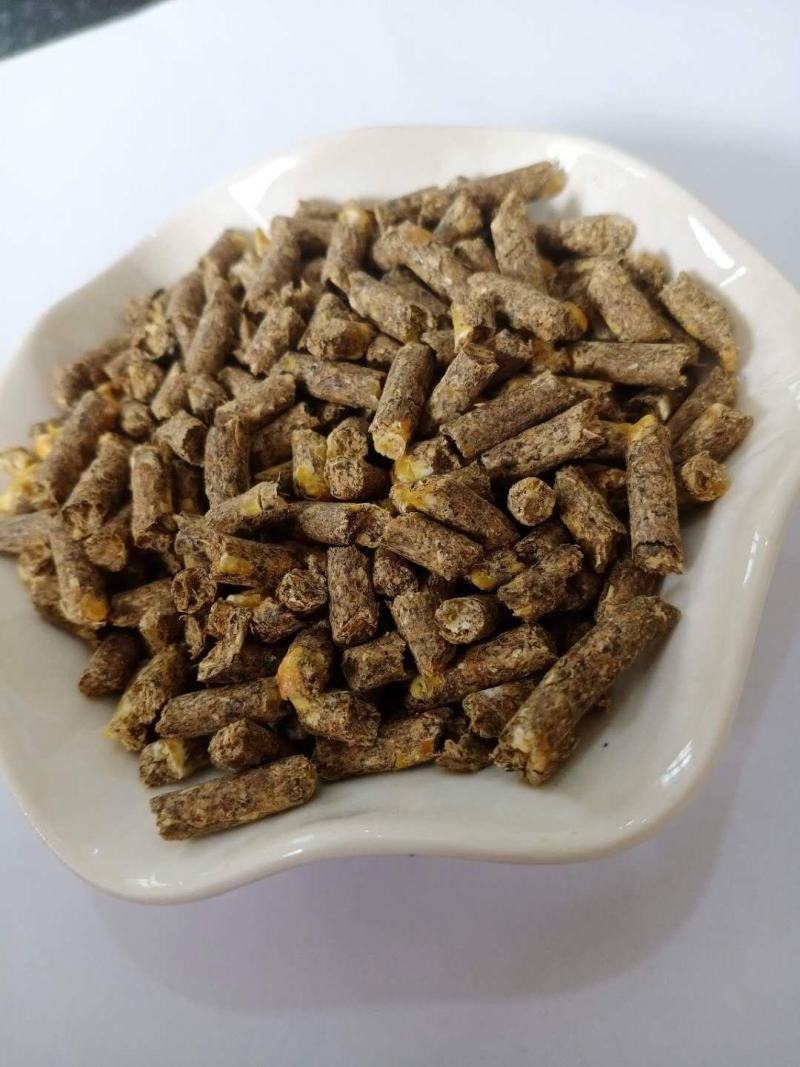 育肥羊全程配合料，育肥效果明显，价格优惠，质优价廉！