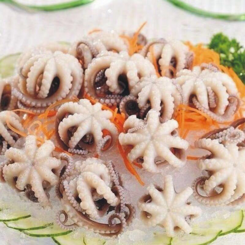 网红爆头八爪鱼，红烧酱焖。一盒300g打好包装