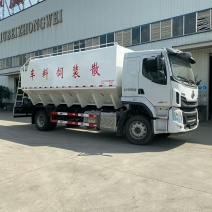 散装饲料运输车，拉猪饲料