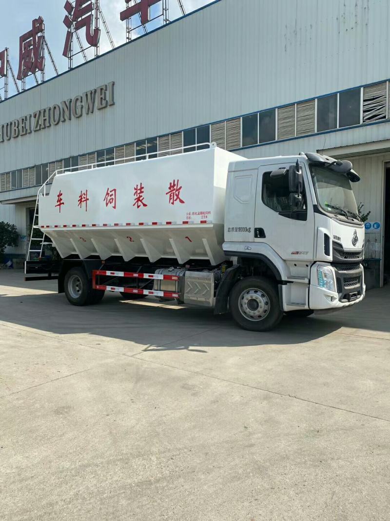 散装饲料运输车，拉猪饲料