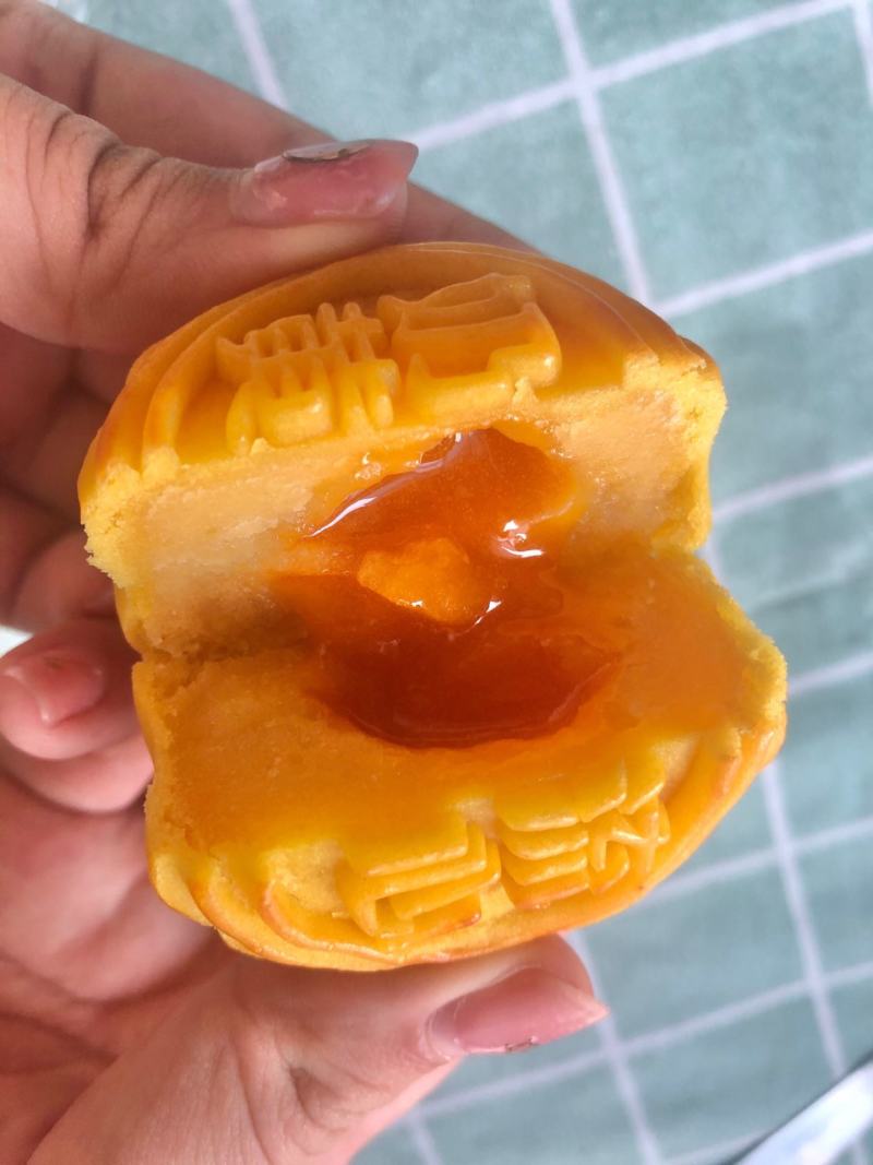 奶黄流心月饼礼盒一件代发