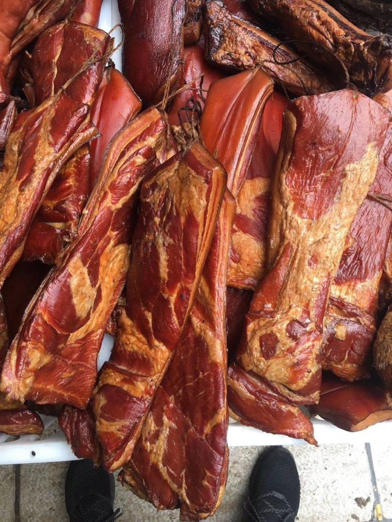 腊排骨，带骨腊肉，腊猪蹄，干度好量大从优