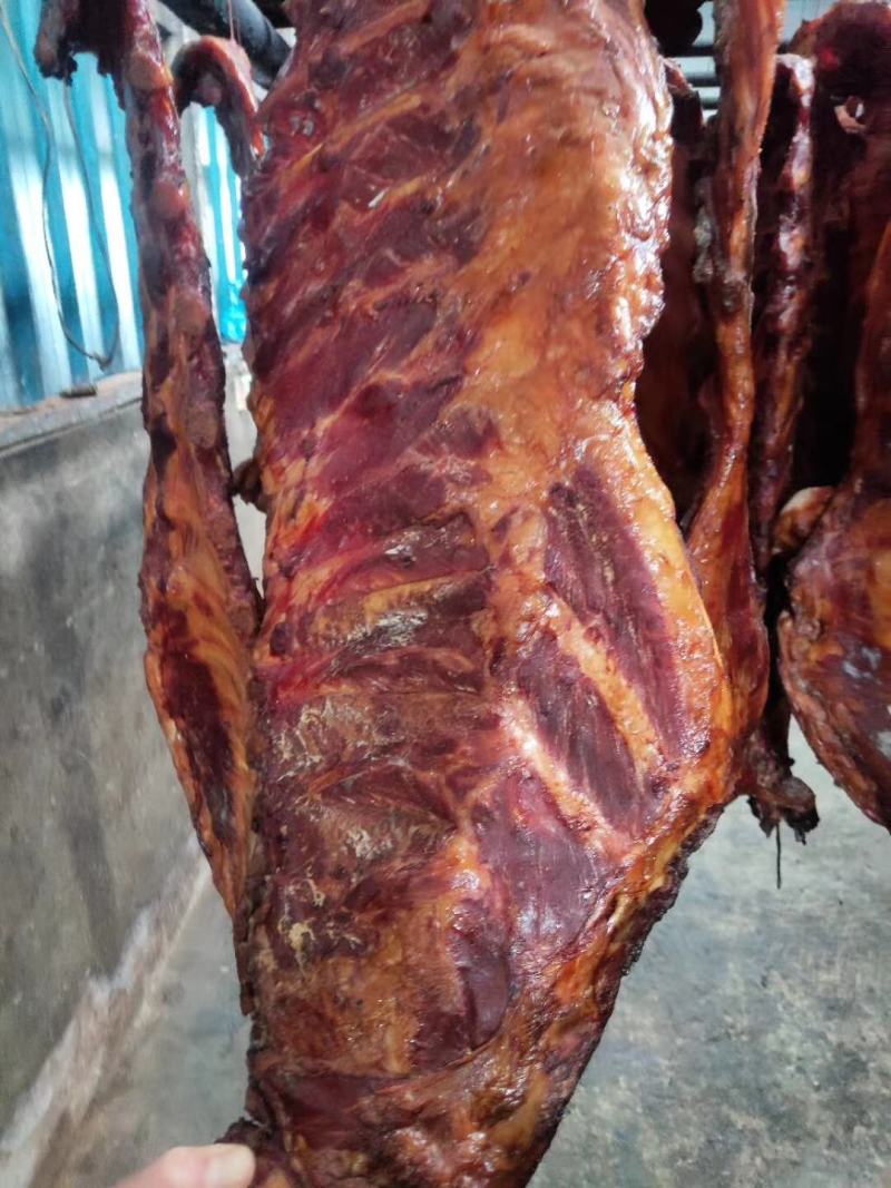 腊排骨，带骨腊肉，腊猪蹄，干度好量大从优
