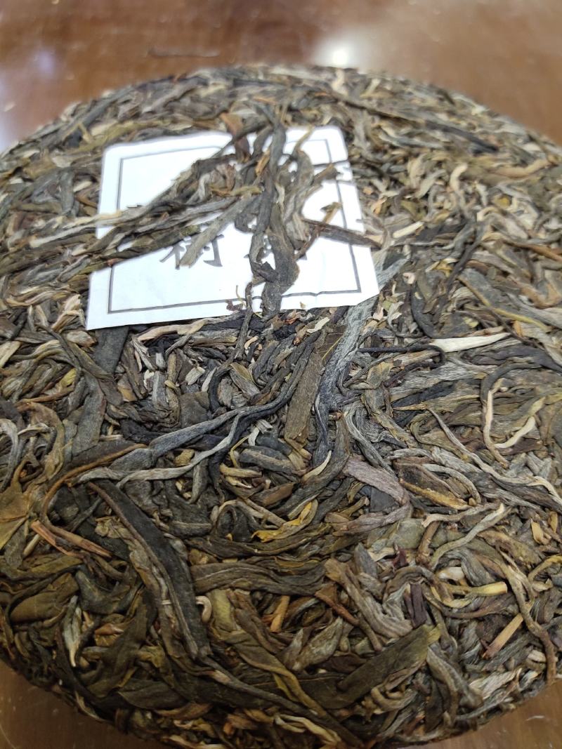 云南普洱生茶，2018年邦崴古树茶，茶气足，适合存放
