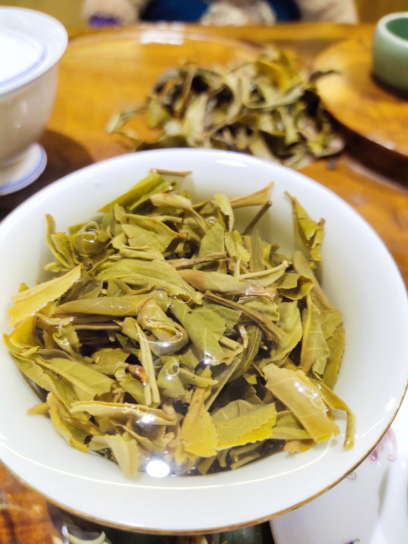 云南普洱生茶，2018年邦崴古树茶，茶气足，适合存放