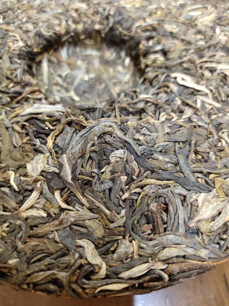 云南普洱生茶，2018年邦崴古树茶，茶气足，适合存放