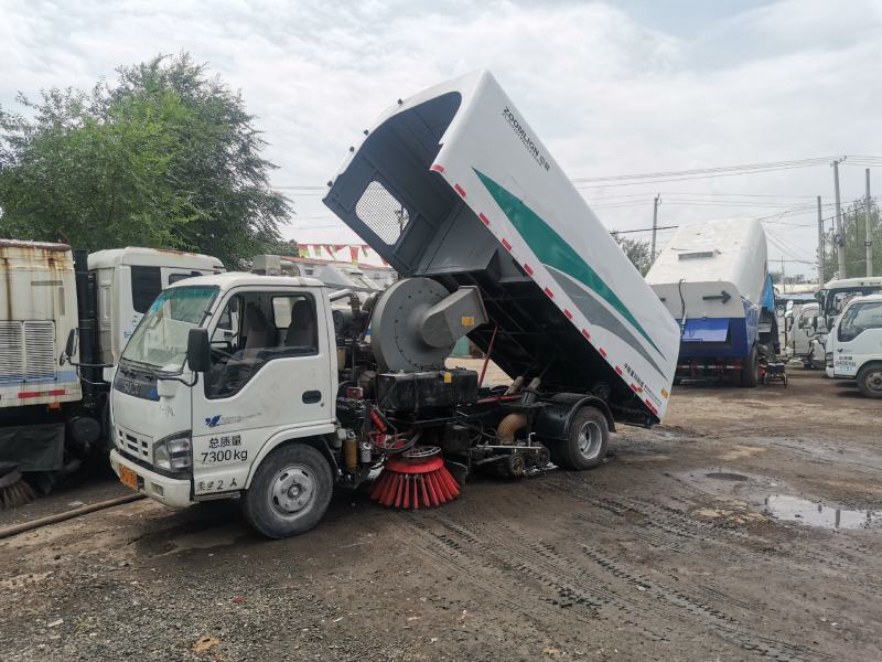 低价转让道路洗扫车特种车
