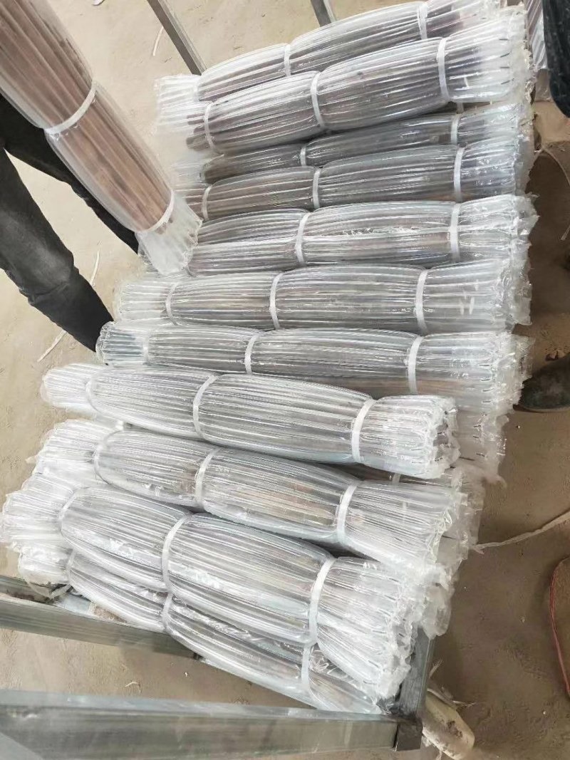 现货有15厘米高到100厘米高不同厚度的气柱卷材