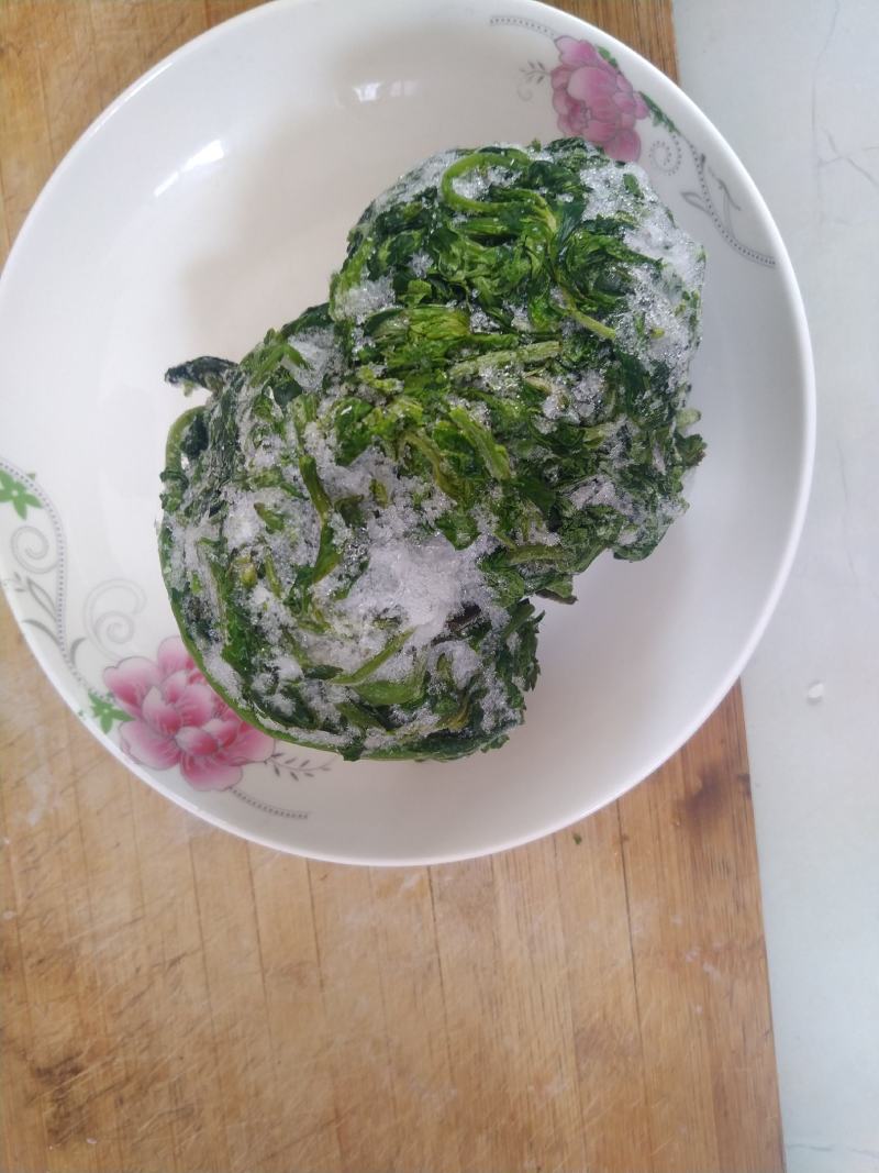 枸杞芽菜，自然生长，开春人工採摘。