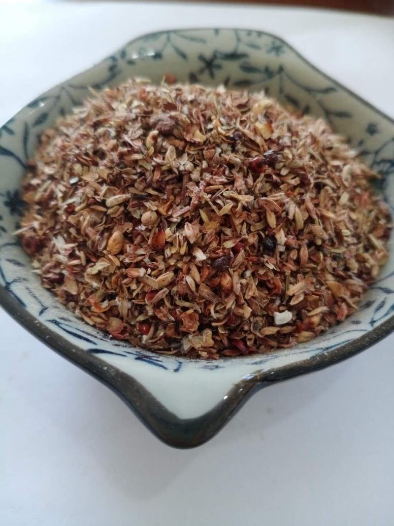 高粱糠，猪牛羊好料价格低廉，品质保证，货真价实！