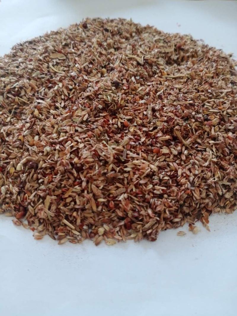 高粱糠，猪牛羊好料价格低廉，品质保证，货真价实！