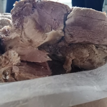 蒙古熟羊肉，八分熟，自己生产制作清水卤煮八分熟纯山羊肉