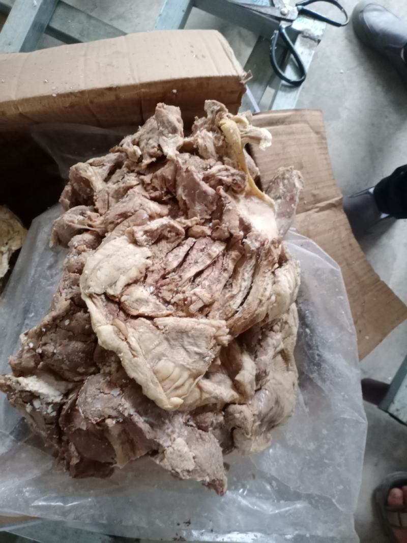蒙古熟羊肉，八分熟，自己生产制作清水卤煮八分熟纯山羊肉