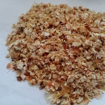 玉米皮，常年供应玉米皮饲料，价格低廉，品质优渥！