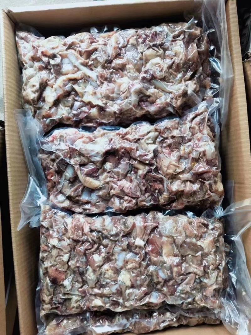 五香剔骨牛肉热卖中.都是新货.质量保证.可长期供应