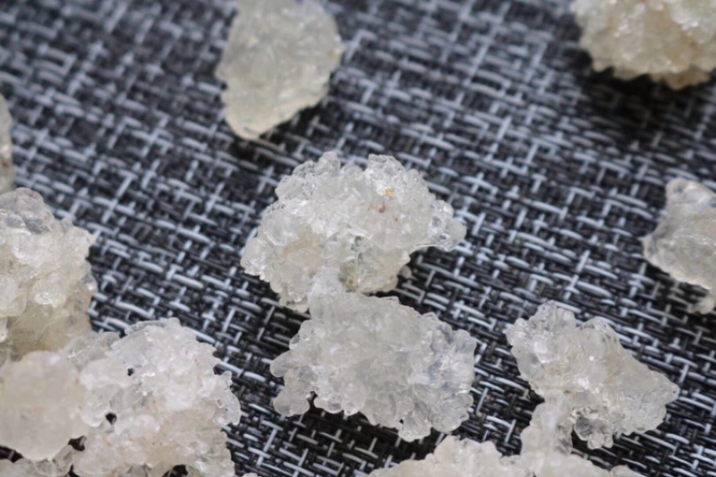 特上雪燕品相漂亮性价比高全白雪花批发代发送礼礼盒