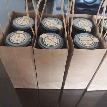 纯手工辣椒酱，无添加剂，口感一致好评