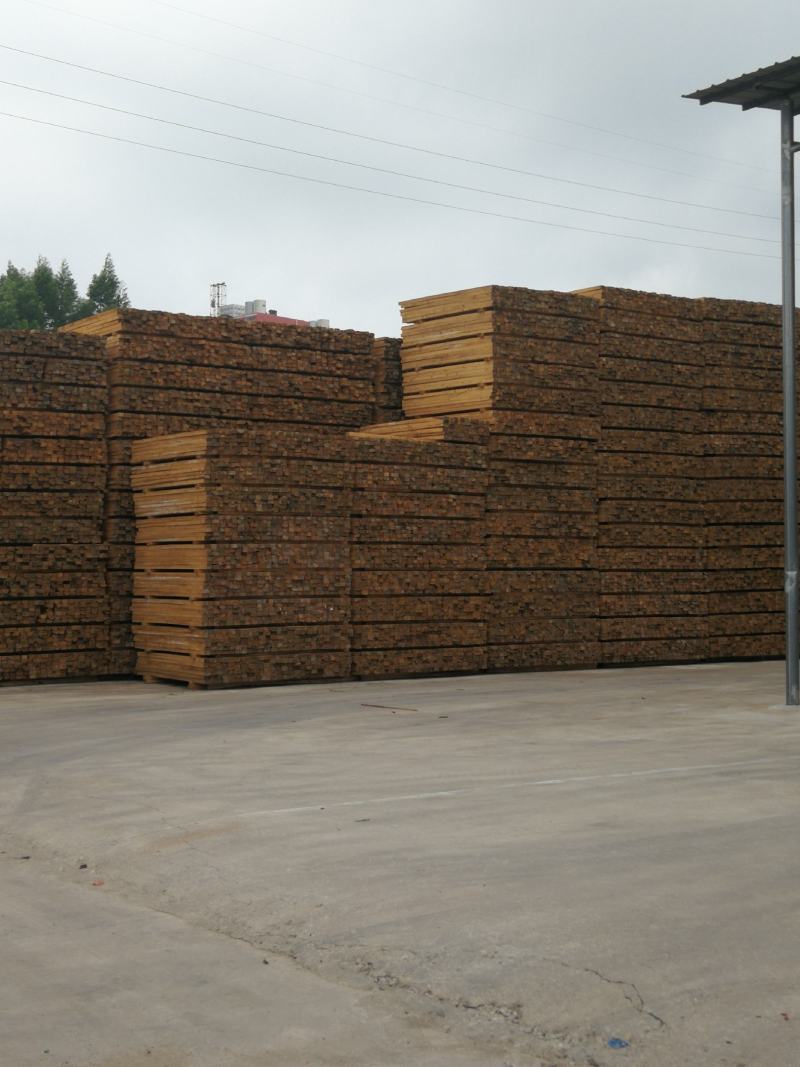原木衫木各种工地方条模板4x8，3x5，5x10等等