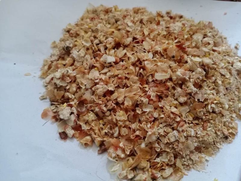 大片玉米皮，饲料原料，养殖牛羊鸡鸭鹅，厂家直销！