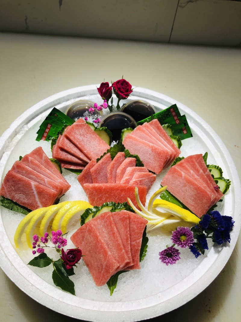蓝鳍金枪大托天身肉。