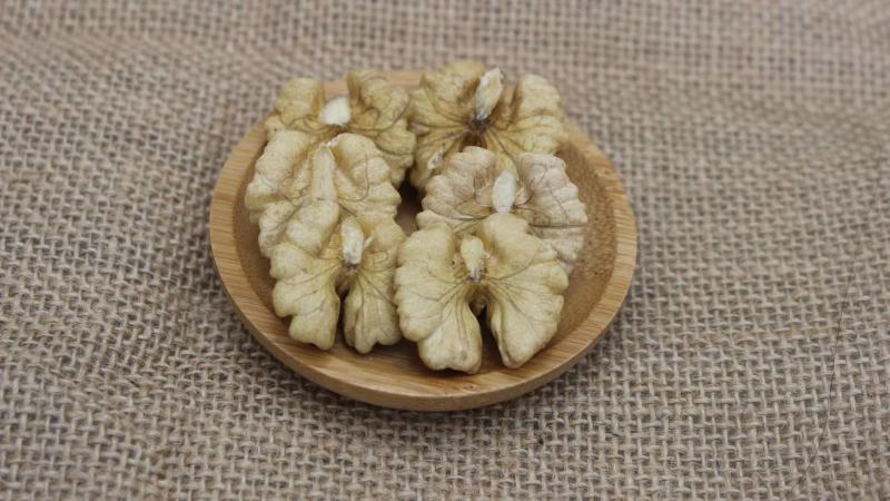 2020年新货云南薄皮泡核桃皮白仁白饱满