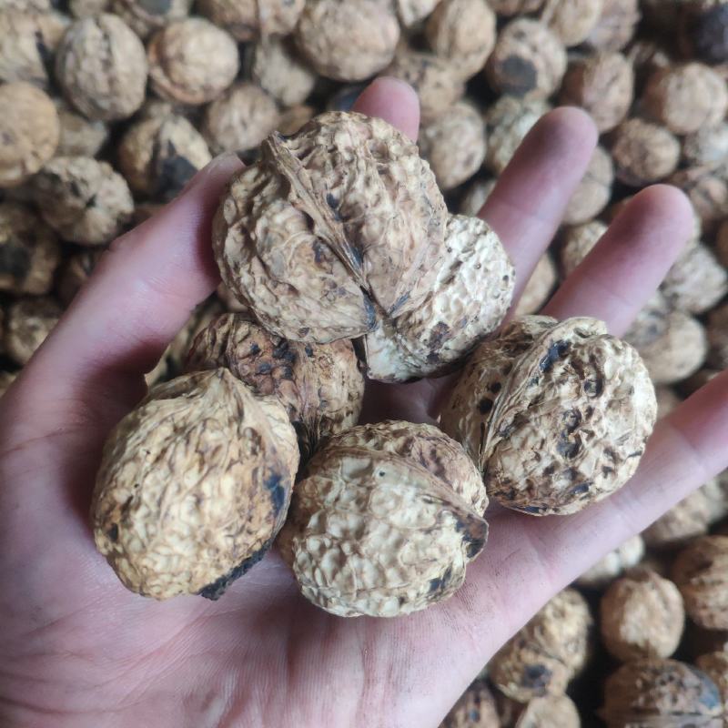 2020年新货云南薄皮泡核桃皮白仁白饱满