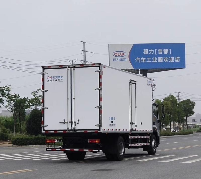 福田欧航国五/国六6.8米冷藏车
