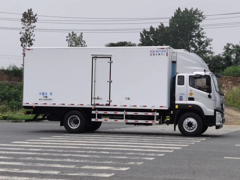 福田欧航国五/国六6.8米冷藏车