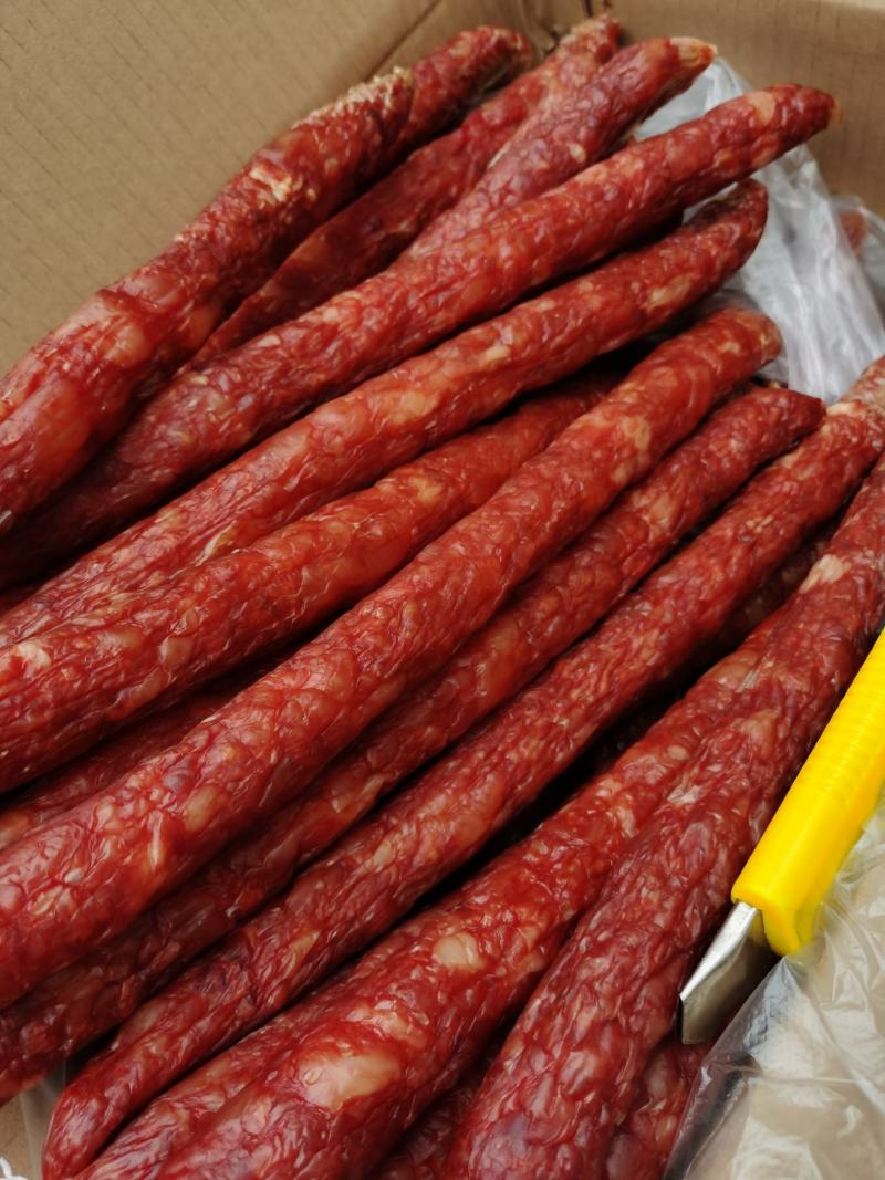 精品川味麻辣抽真空香肠，一件30斤，随便放不用进冻库