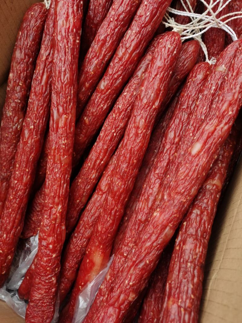 精品川味麻辣抽真空香肠，一件30斤，随便放不用进冻库