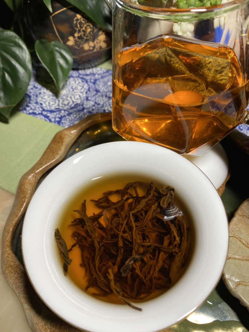 滇红茶景迈山黑紫娟红茶特价推广69元/150克散装送罐子