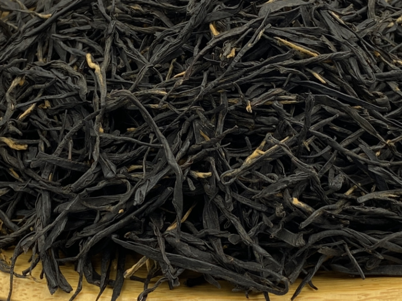 滇红茶景迈山黑紫娟红茶特价推广69元/150克散装送罐子