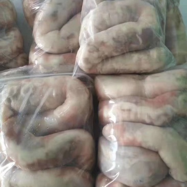 内蒙古锡林郭勒草地羔羊羊肉肠，一袋二斤，肉质鲜嫩。