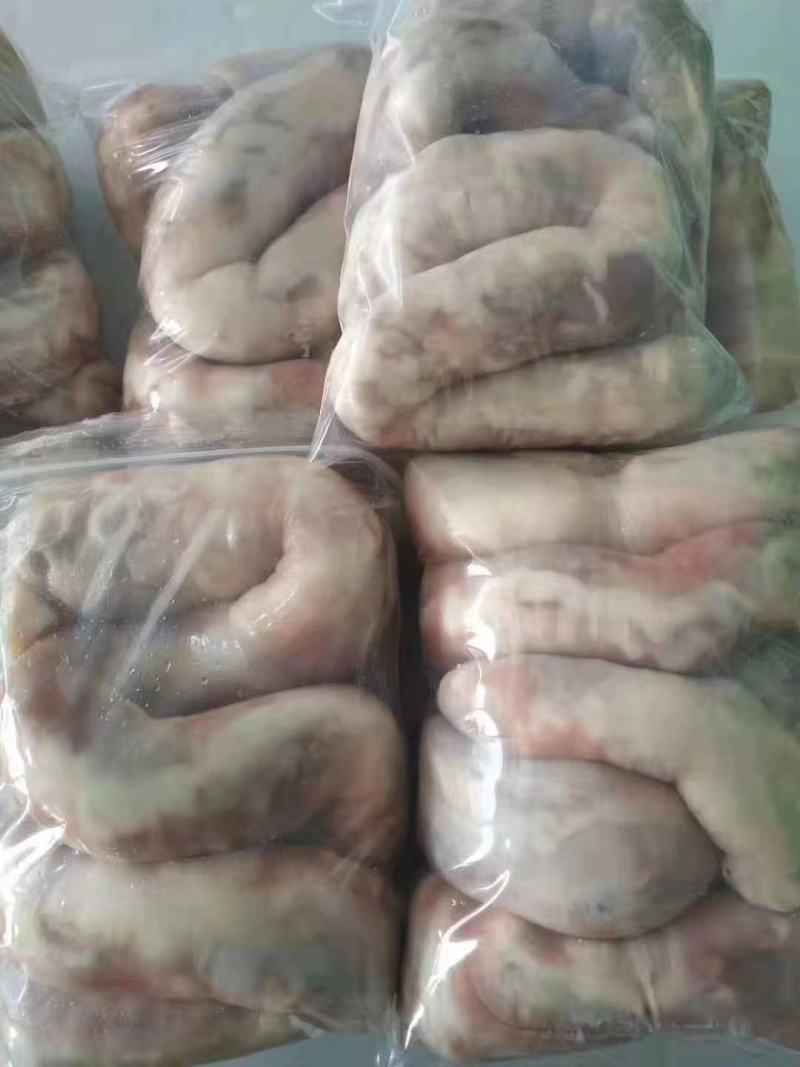 内蒙古锡林郭勒草地羔羊羊肉肠，一袋二斤，肉质鲜嫩。