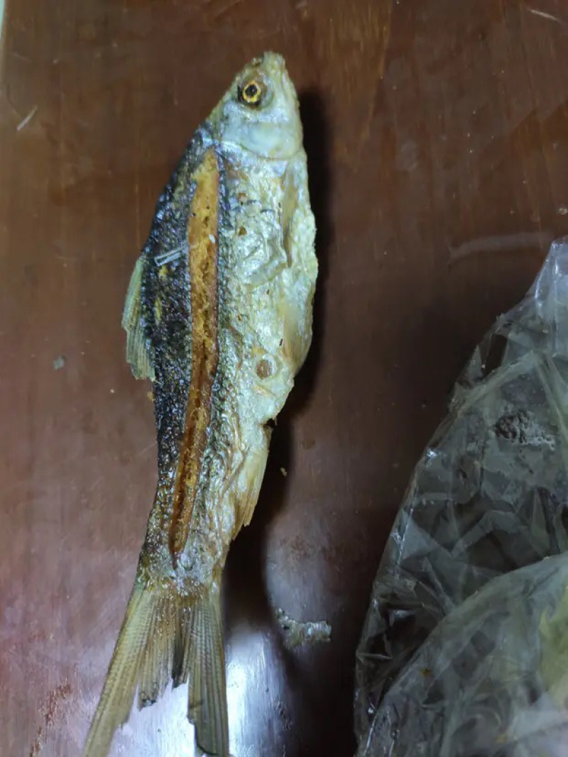 精品香酥植物油炸土鲮鱼干合适做罐头即吃香酥可口