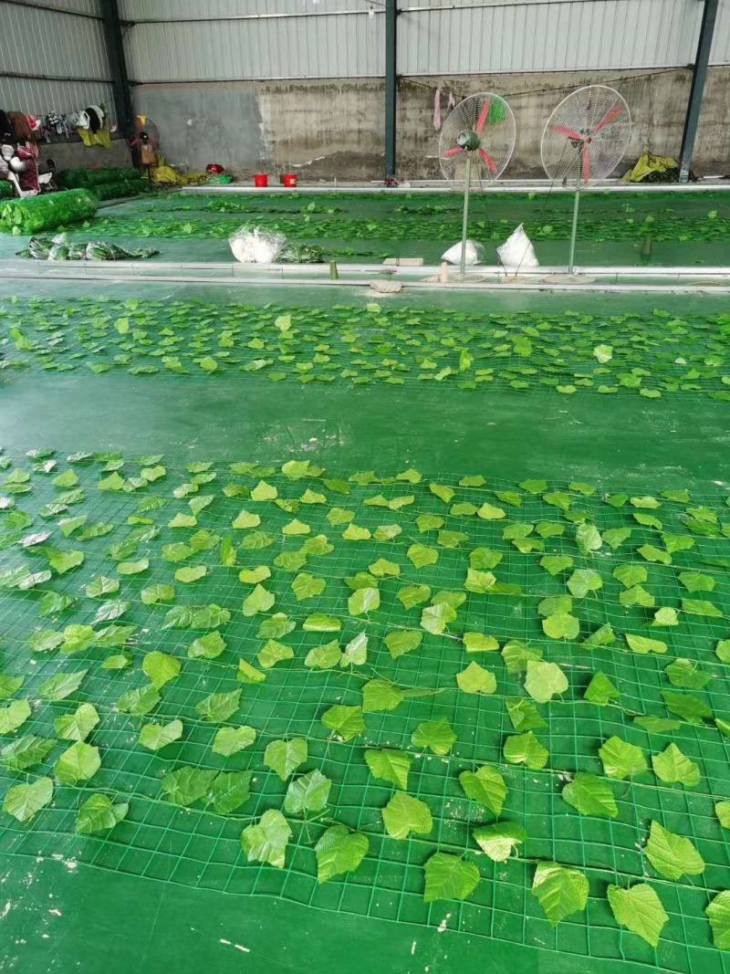 仿真绿植围挡绿叶篱笆爬山虎植物墙绿萝栅栏垂直绿化围栏叶子