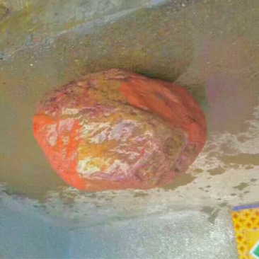 精品限量版鸡血石天眼石太空陨石出售一个价值破亿